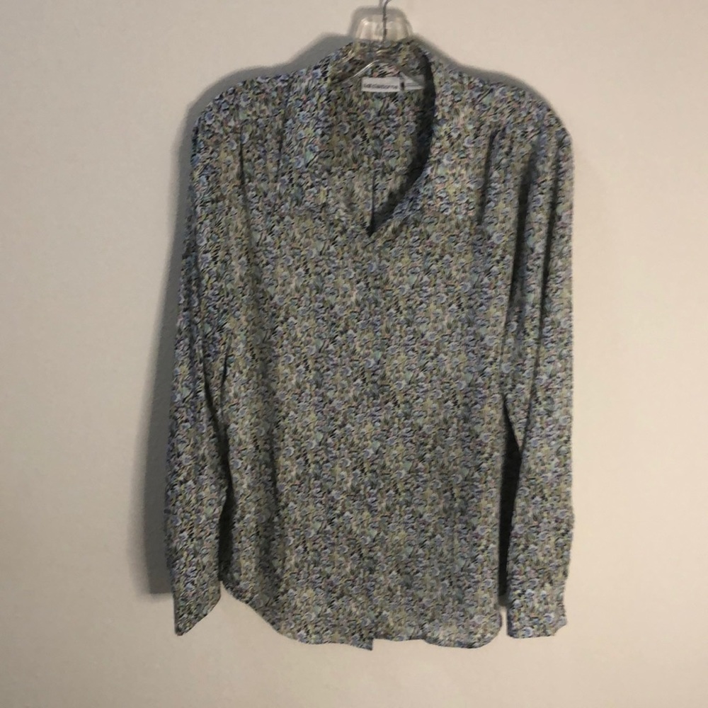 Beautiful Liz Claiborne blouse